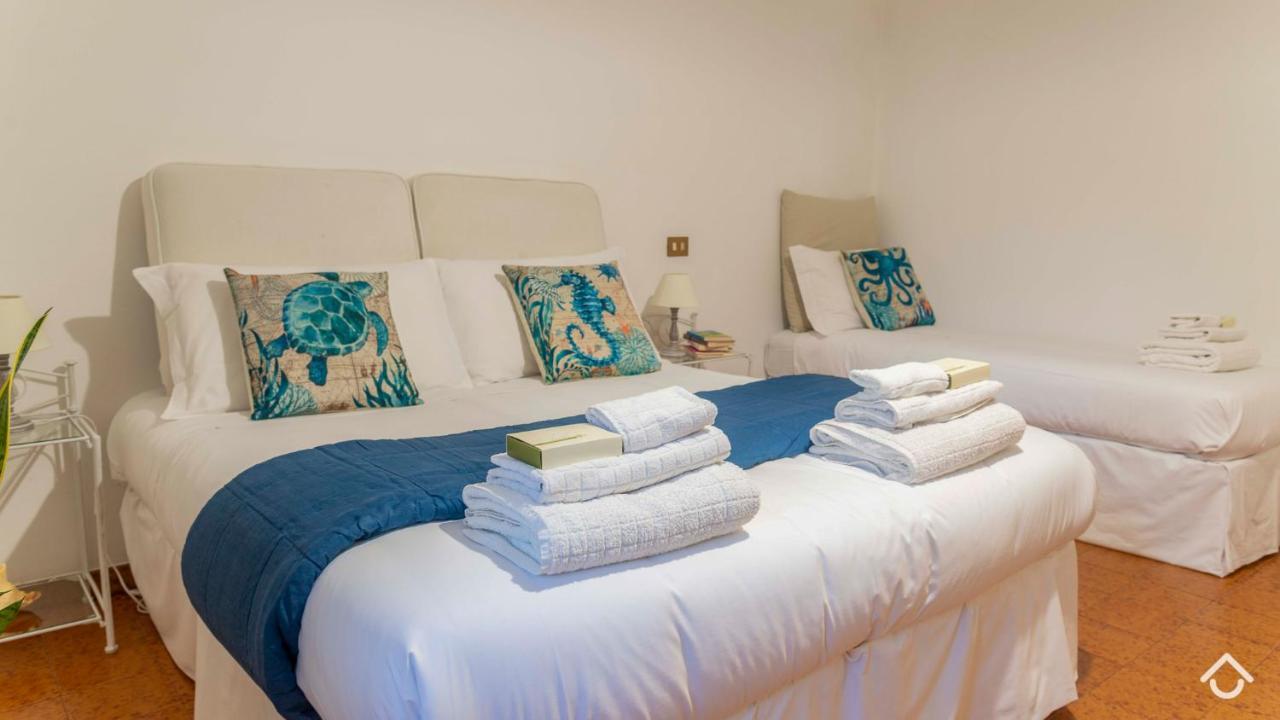 Villa Al Mare - Cala Gonone Доргали Екстериор снимка